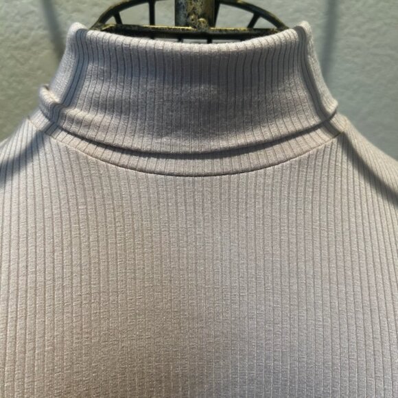 H&M Cream Beige Super Soft Ribbed High-Neck Fitted Turtleneck Sweater Size S - Picture 4 of 12